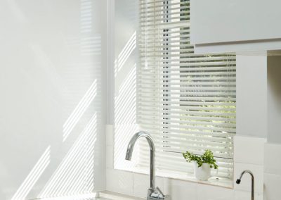 Venetian blinds